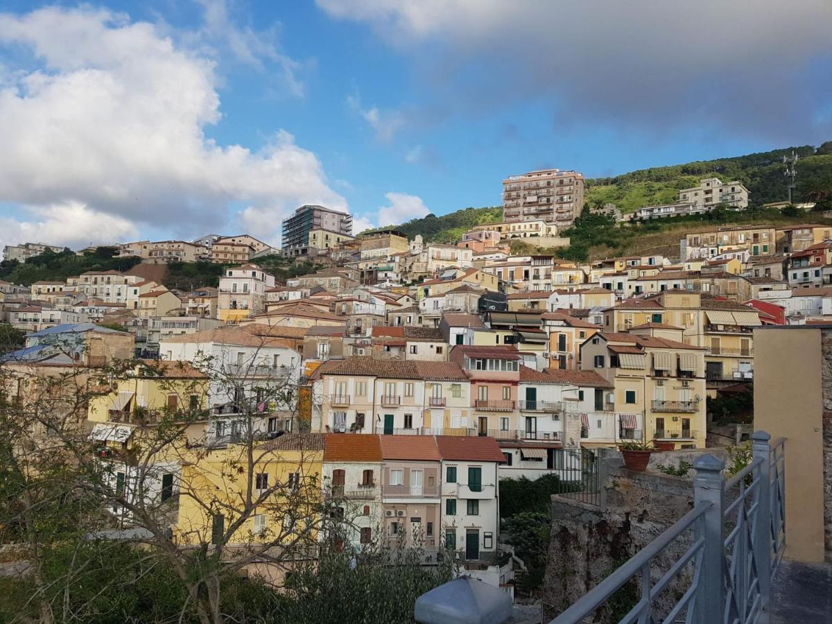 B&B Il Vicolo Di Pizzo ภายนอก รูปภาพ