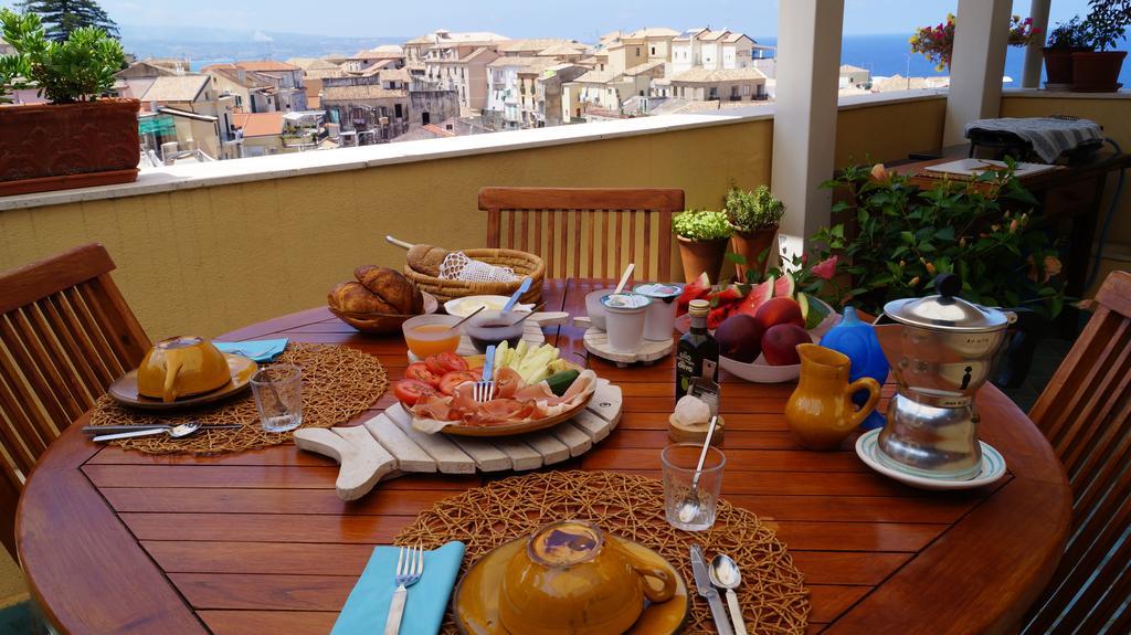 B&B Il Vicolo Di Pizzo ภายนอก รูปภาพ